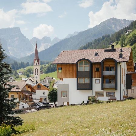 Berghotel Sanví San Martino in Badia Exterior foto