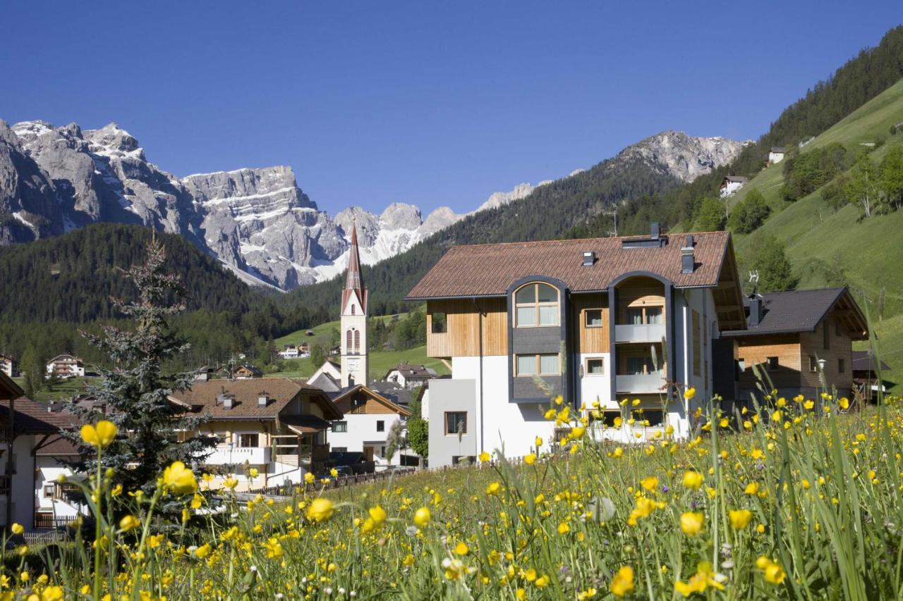 Berghotel Sanví San Martino in Badia Exterior foto